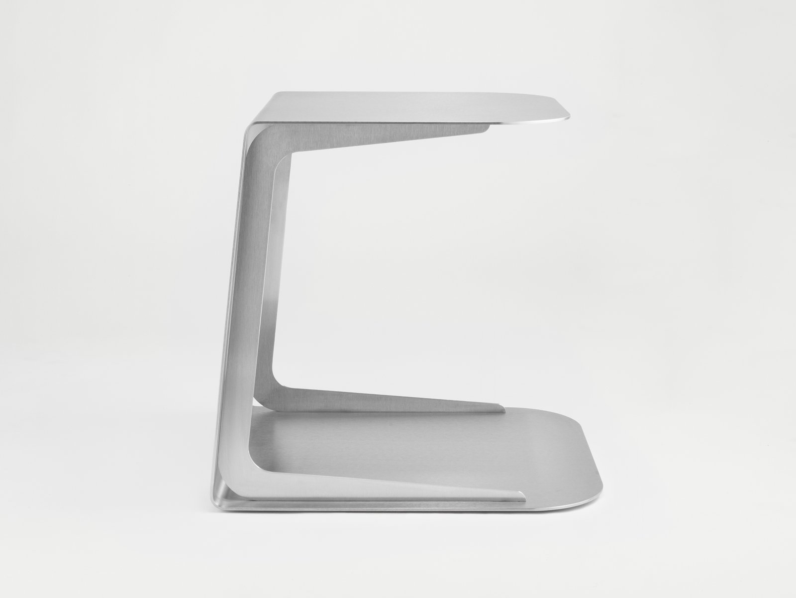 Sgabello Dado in acciaio inox, profilo laterale